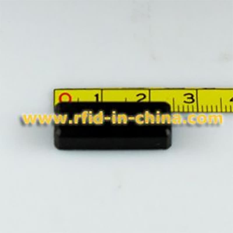 Mini UHF RFID on-Metal Tag - 17