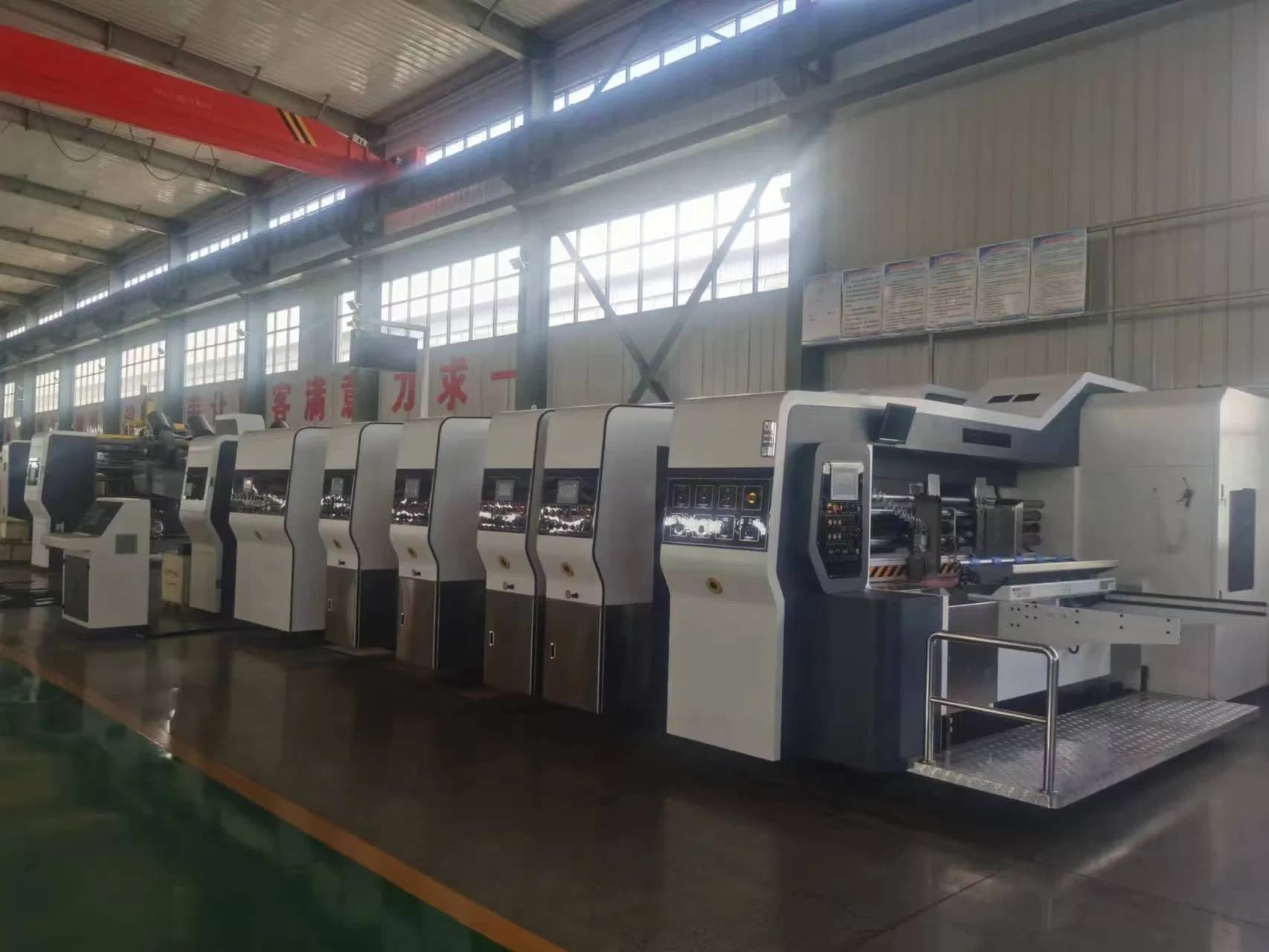 4 Color Printing Machine Slotter Die Cutter with Glue on Line