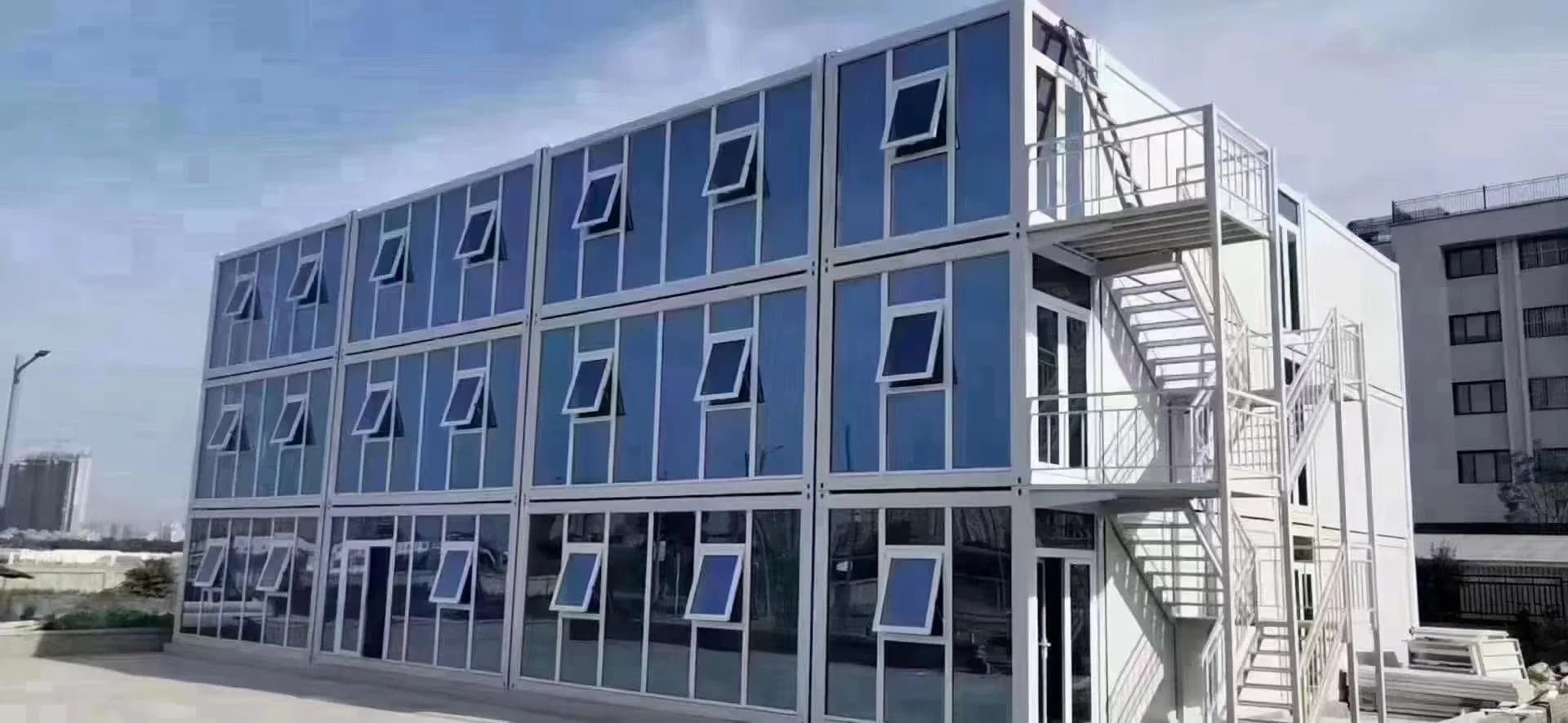 Luxury Prefabricated House Villa Office Prefab Modular Mobile Container House