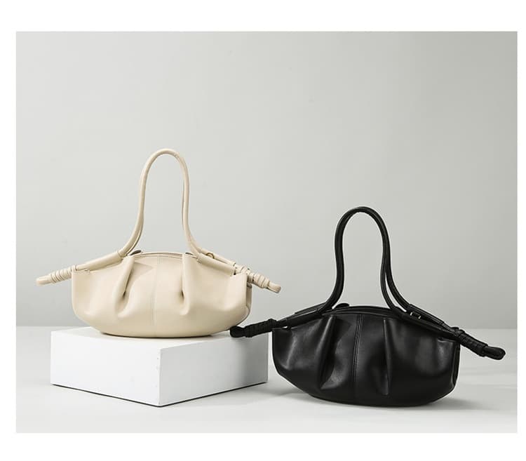 Chic Luxury Sling Bags for Women: Trendy Fashion Accessories