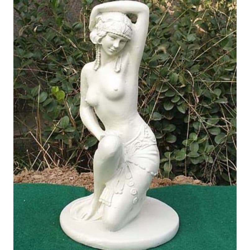 Durable Cast Iron Outdoor Art Sculpture Weatherproof Garden Decor Piece