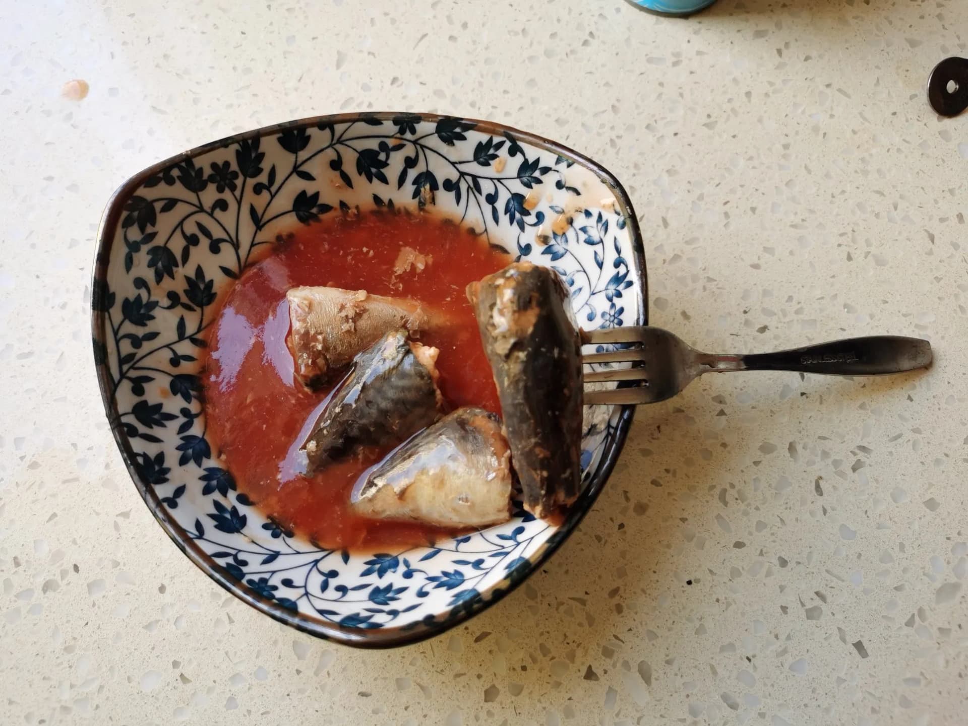 Canned Fish Factory Supplying Canned Mackerel Fish in Tomato Sauce Customize with Logo