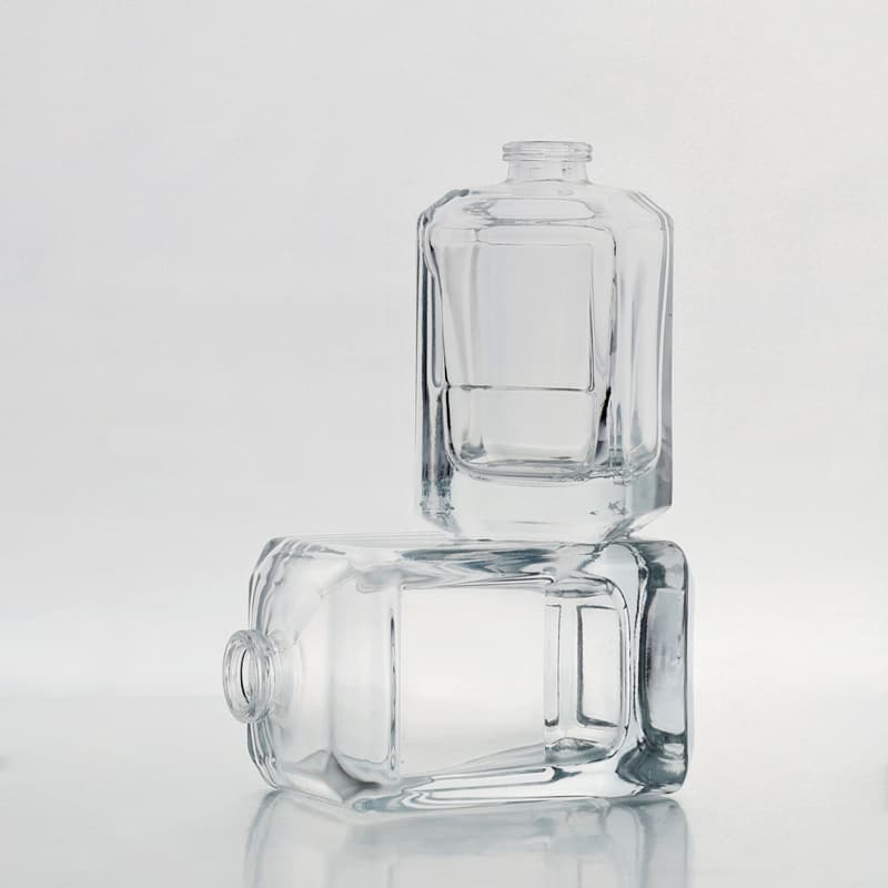 Wholesale 30ml 50ml Square Shaped Refillable Wooden Cap Aluminum Pump Spray Glass Bottles