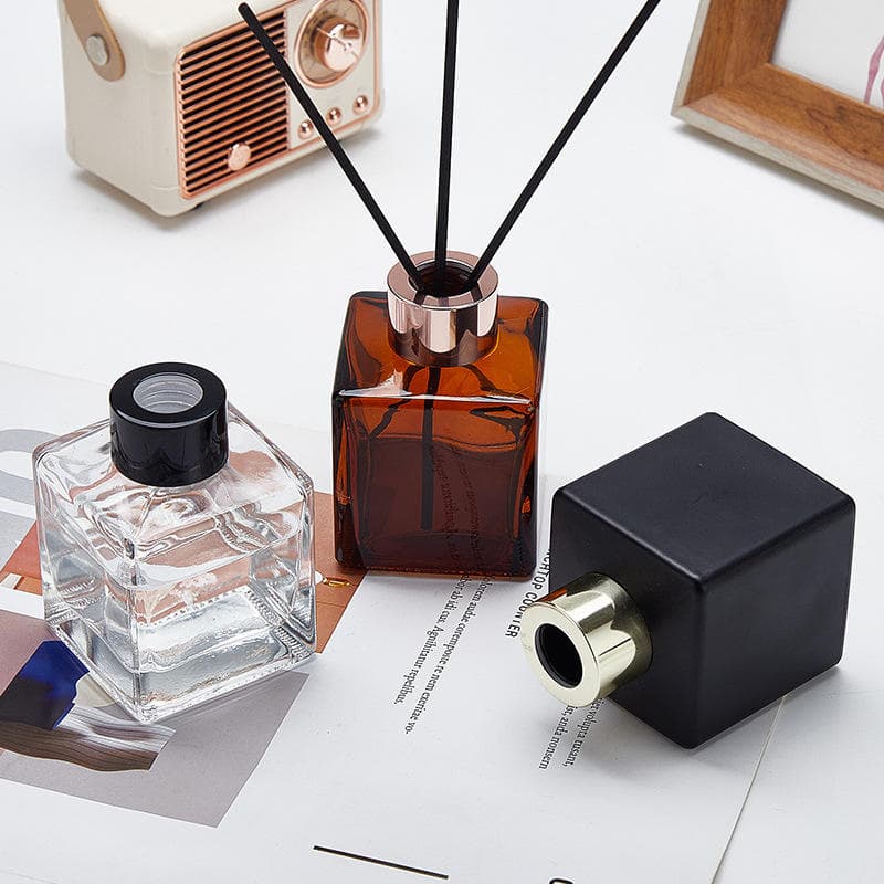 Design Your Own Custom Luxury Square Glass Fragrance Bottle with Screw Cap and Reed Diffuser