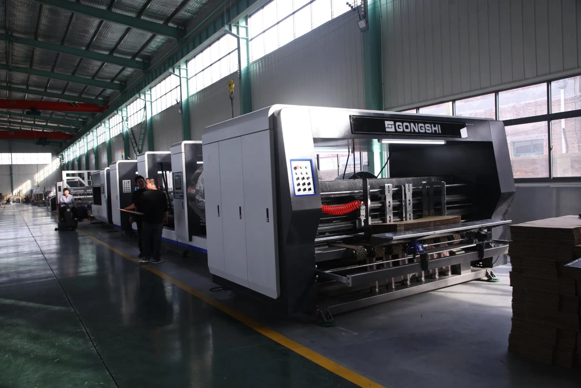 Fully Automatic Three-Layer and Five-Layer Corrugated Cardboard Box Folding and Gluing Folder Gluing Machine a New Generation