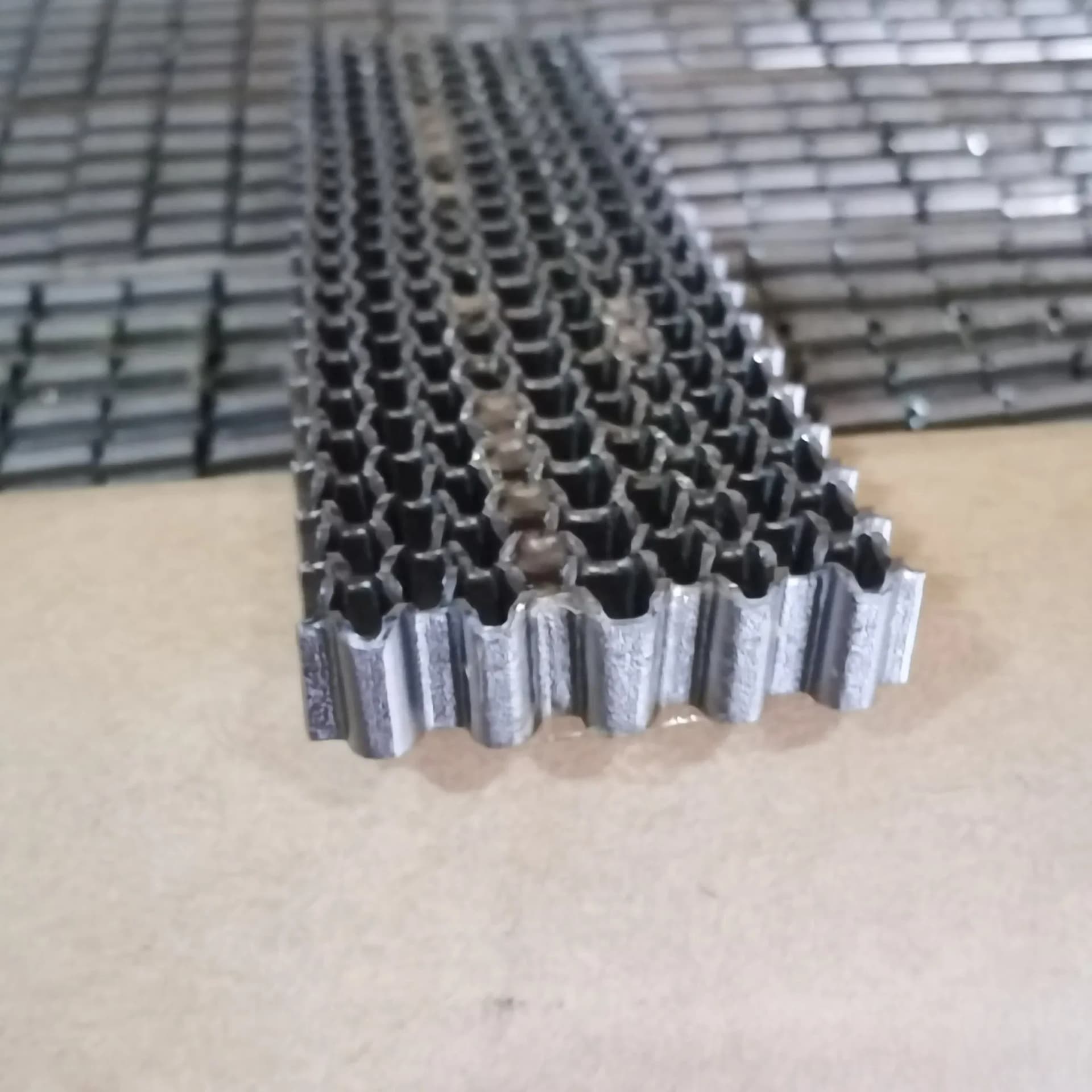 X Series Corrugated Fasteners for Picture Frames