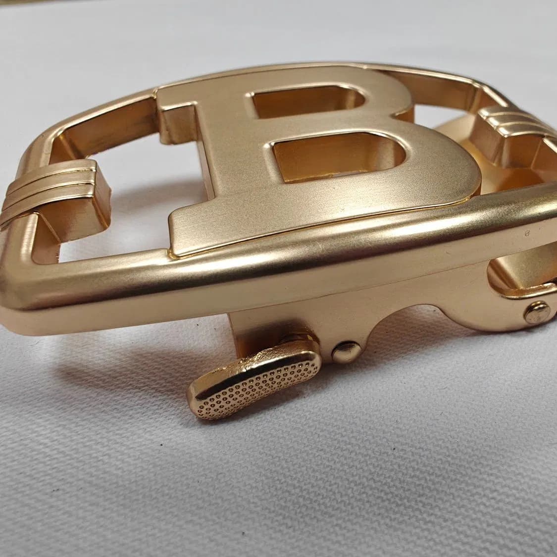Golden Letter B Western Belt Buckle for Men Initial Letter Abcdjrm to Z Rodeo Cowboy Belt Buckles for Women