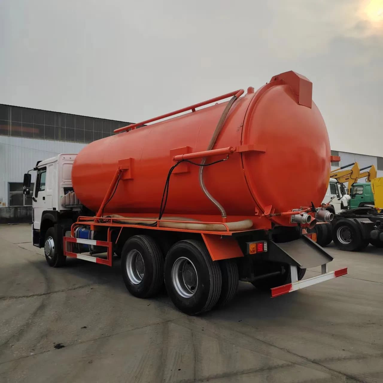 Sinotruk HOWO New/Used 16m3 Vacuum High Pressure Special Sewage Suction Truck