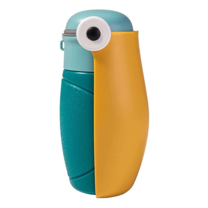 Pet Product Versatile Pet Hydration Bottle in Bright Colors