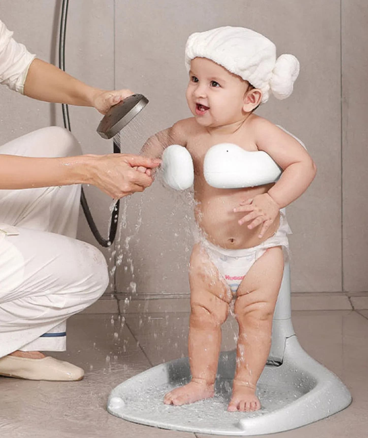 Adjustable Safety Folding Baby Hug Bath Support Standing Tower Baby Bath Tub