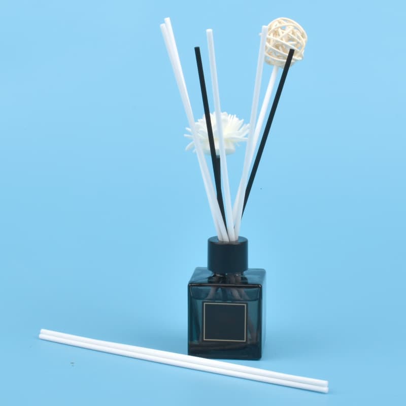 Essential Oil Diffuser Stick with Absorbent Core for Aromatherapy