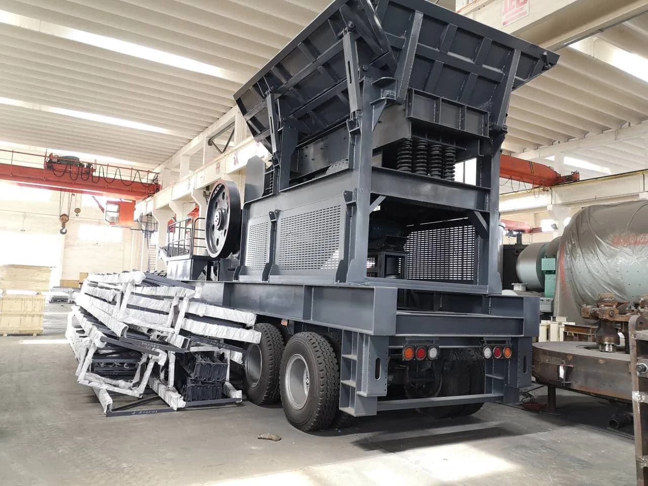 China High Quality Mobile Stone Crusher Line Plant