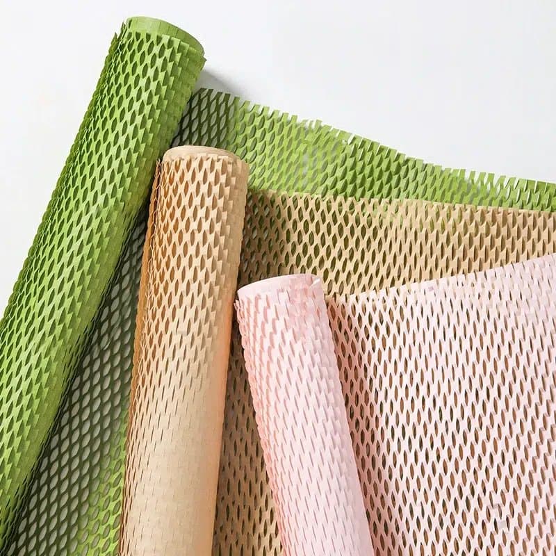Christmas Kraft Honeycomb Paper Roll for Gift Wrapping and Protective Packaging