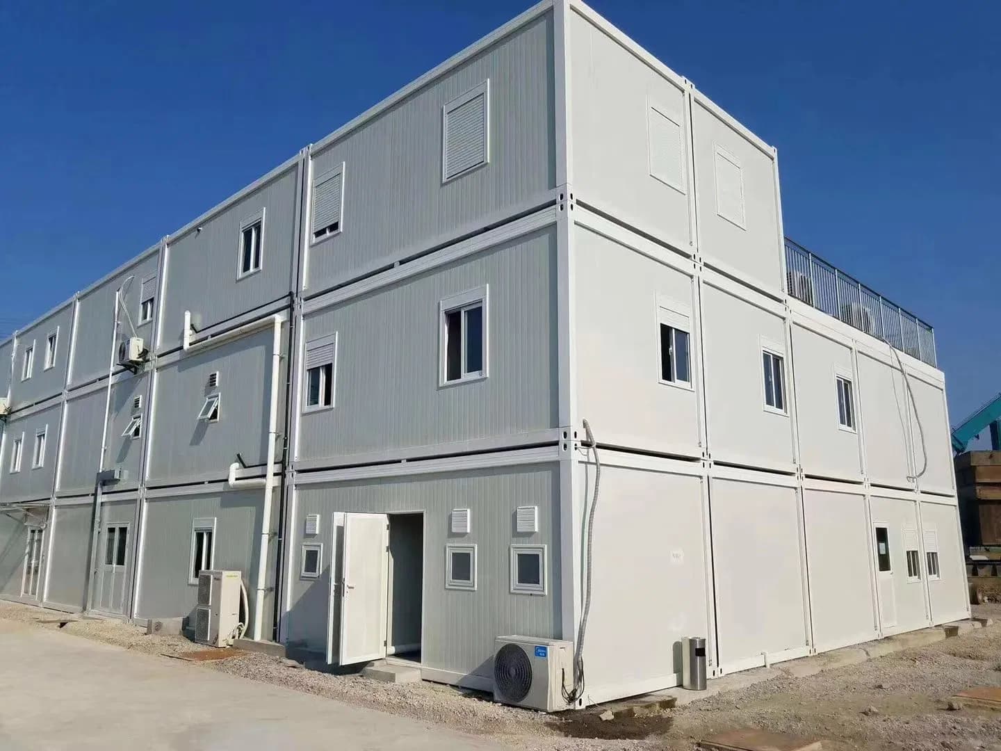 Prefabricated Portable Steel Container House with Ce Certification for Hotel