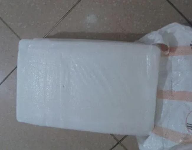 Kunlun Brand Semi Refined / Fully Refined Paraffin Wax 56 58 60 62 for Candles