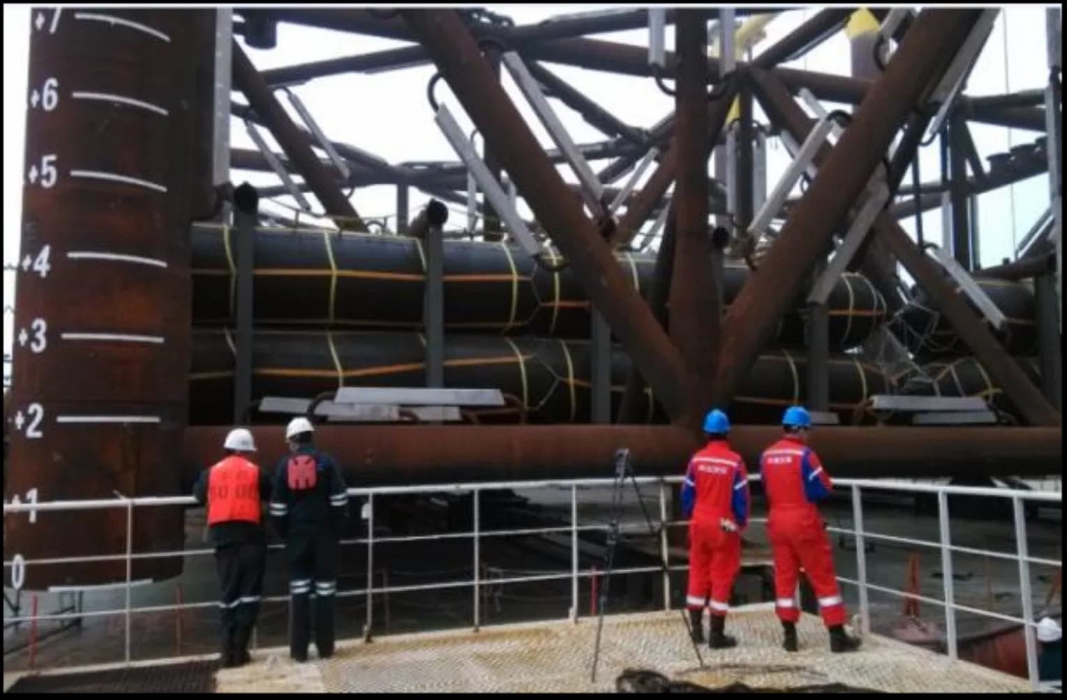 Reliable Marine Airbag for Heavy-Duty Boat Recovery and Launching