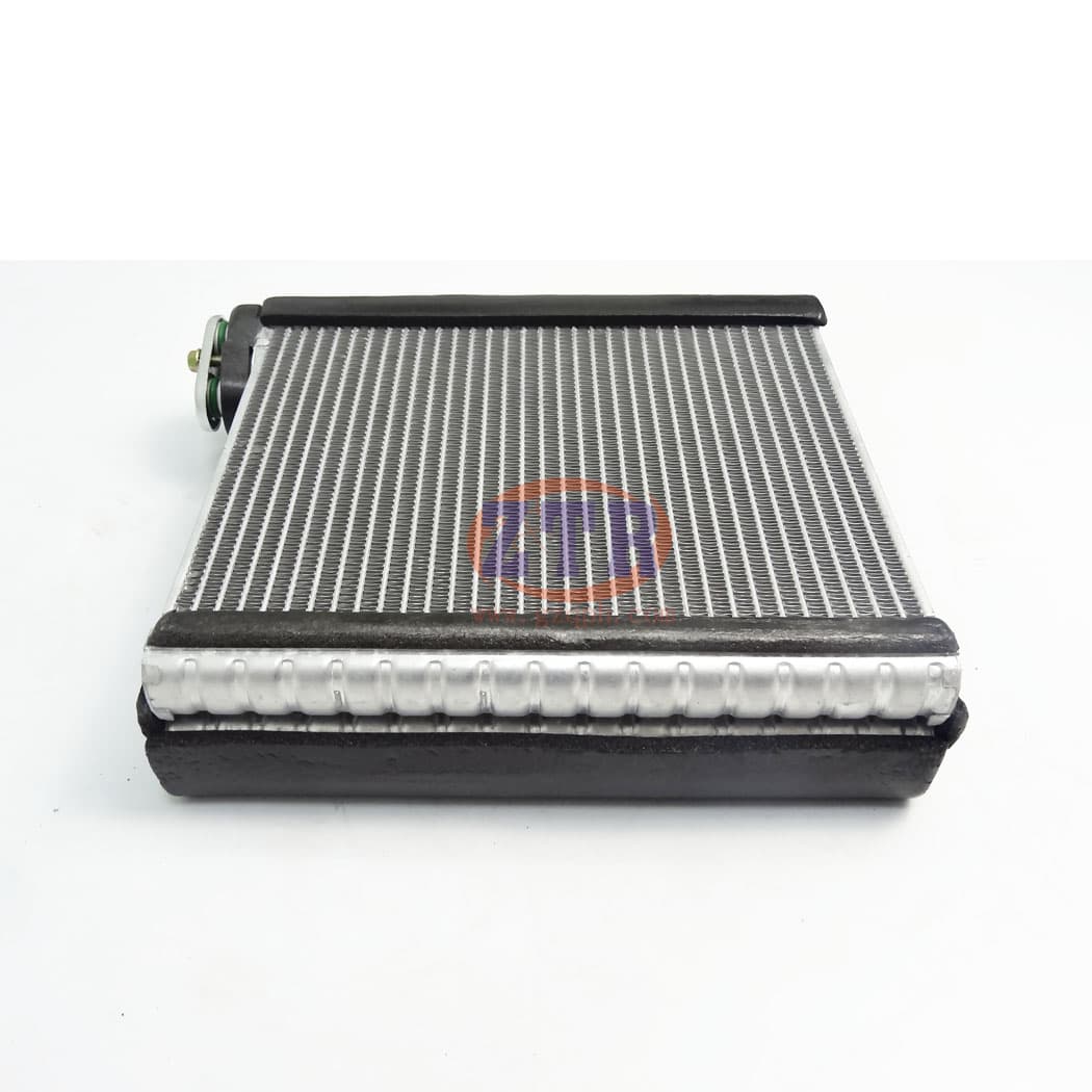 Auto Parts Air Conditioning Condenser for Toyota Landcruiser Hzj79 88501-60340
