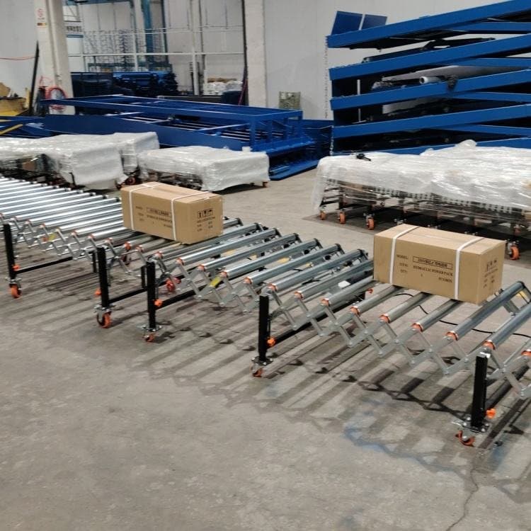 Forward Reverse Customized Steel Roller Conveyor with Adjustable Speed Durable Design for Trucks Container Materials Handling