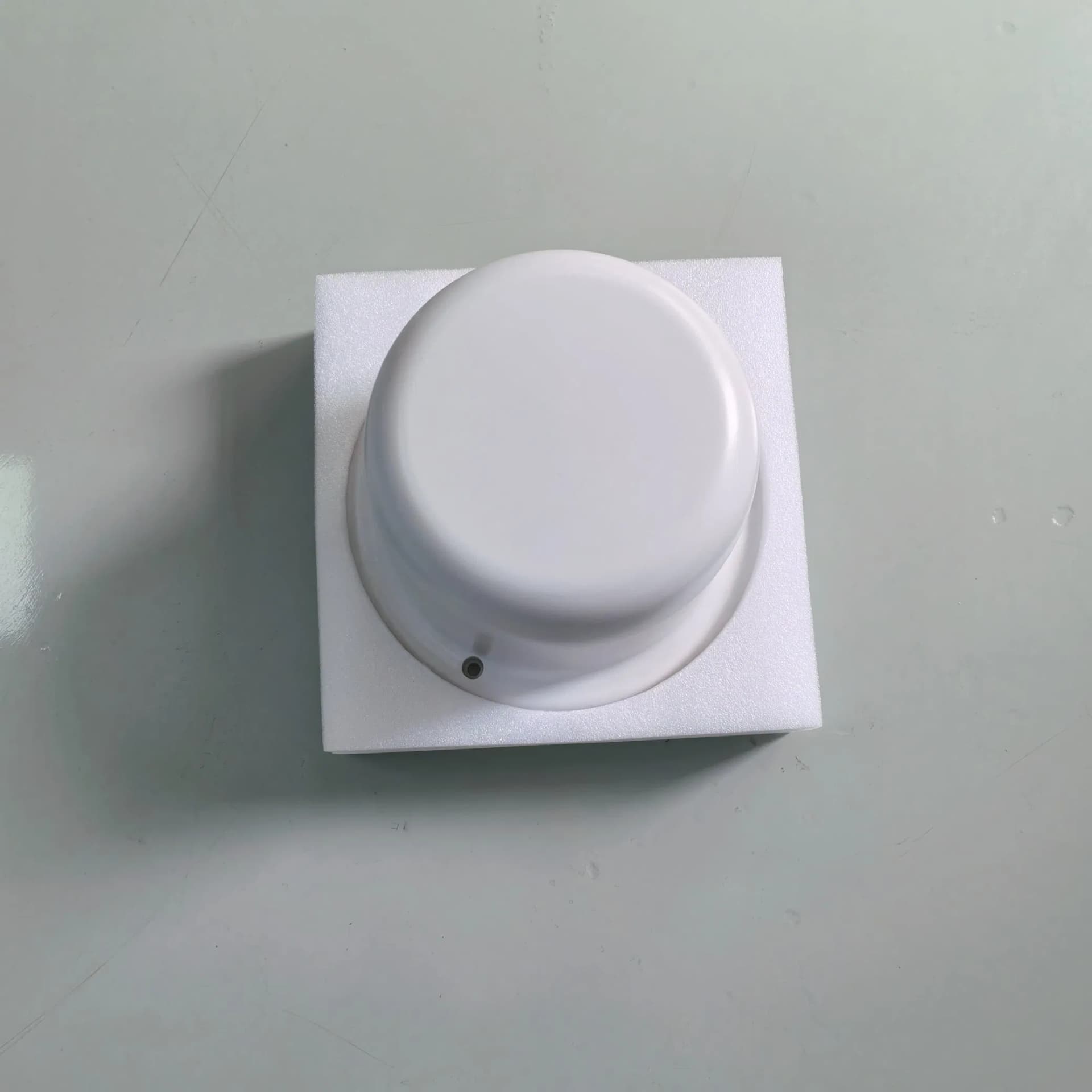 Fiberglass RF Antenna for Omnidirectional Outdoor Use