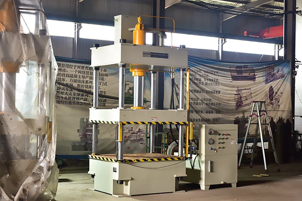 Yq32-200 Ton Pressing Machine Cold Press Hydraulic Press Machine
