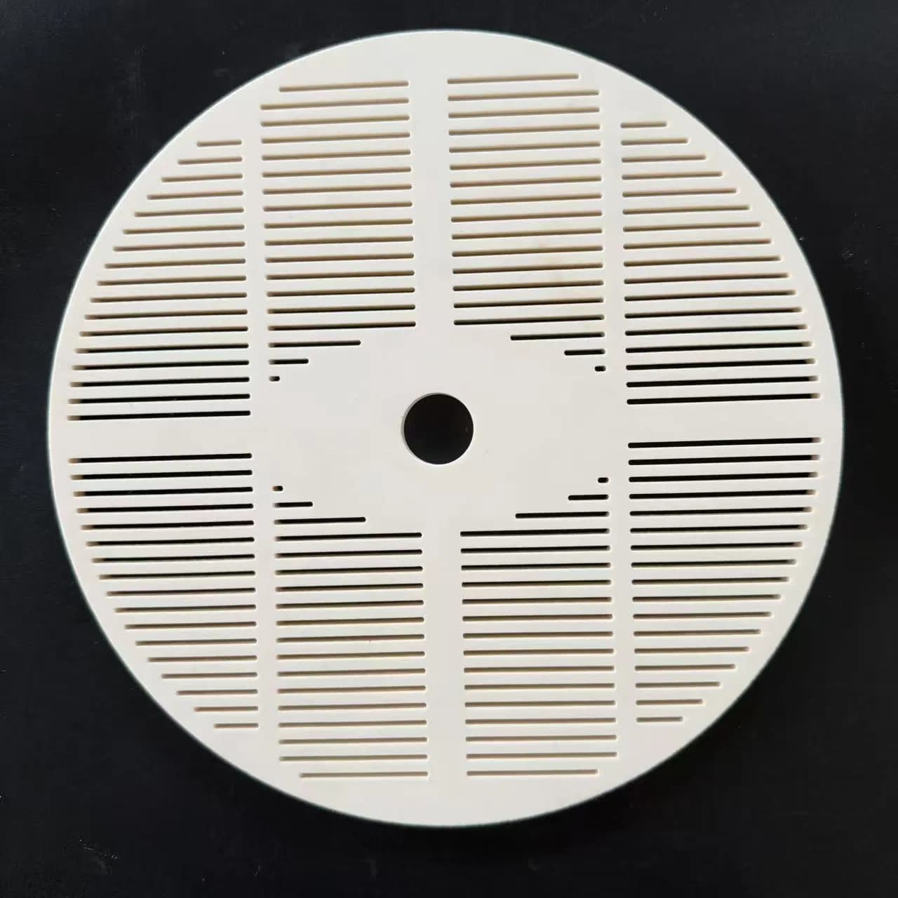 Various Sizes Round Ceramic Sieve with Small Gaps for Filter