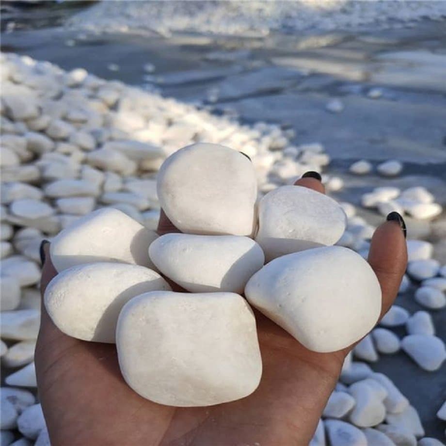 Popular High Quality Snow White Pebble Stone with Cheap Price for Garden
