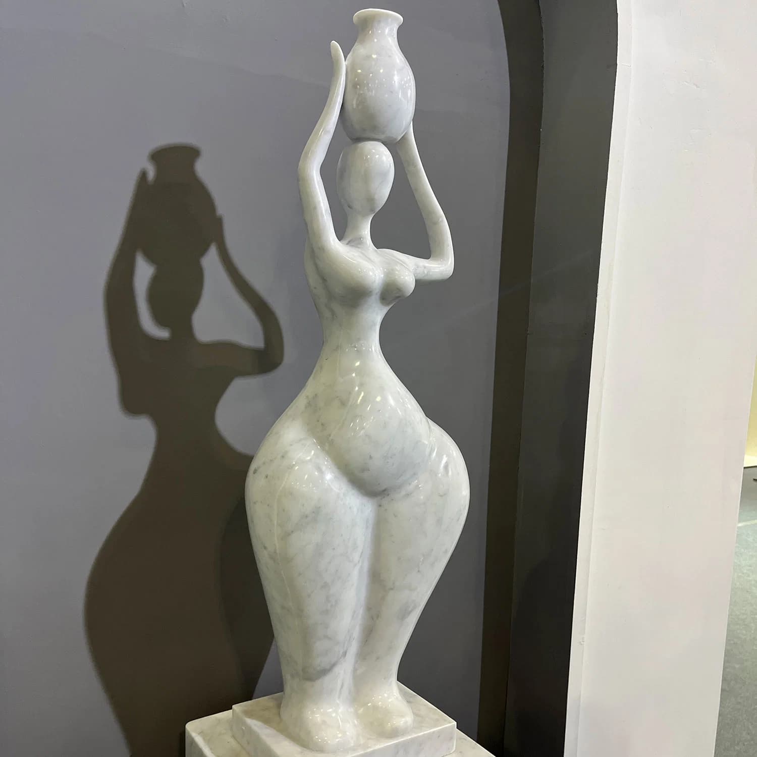 Wholesale White Marble Price Customized Size Outdoor Marble Figure for Home Decoration