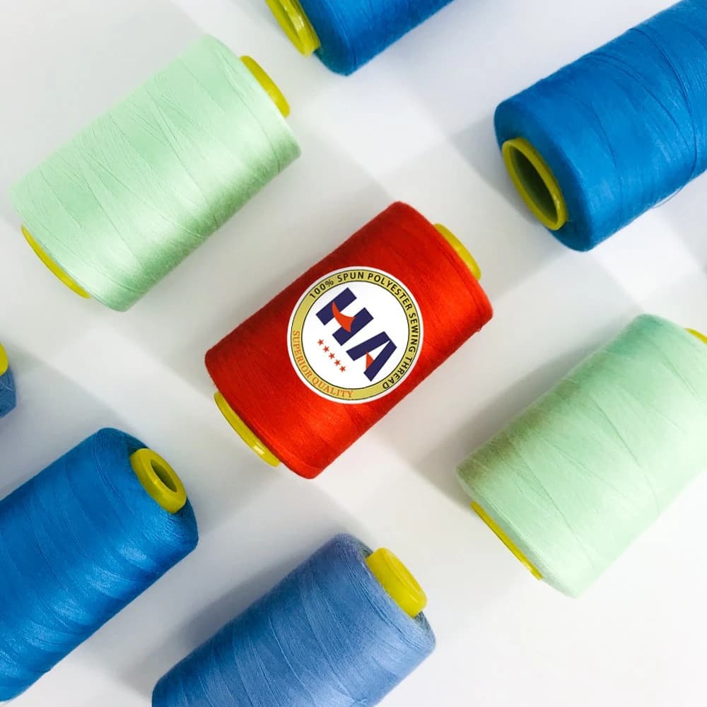 High Quality Embroidery Cotton Yarn Core Sewing Threads Cotton Polyester Spun White Black Color 40/2 50/2 3000m 4000m 5000m
