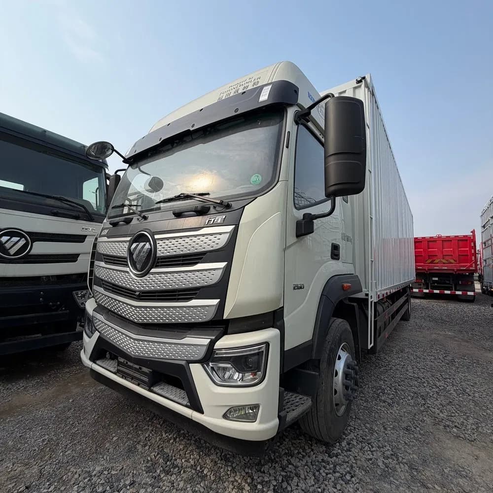 Foton Box Cargo Truck for Logistics and Freight Transportation