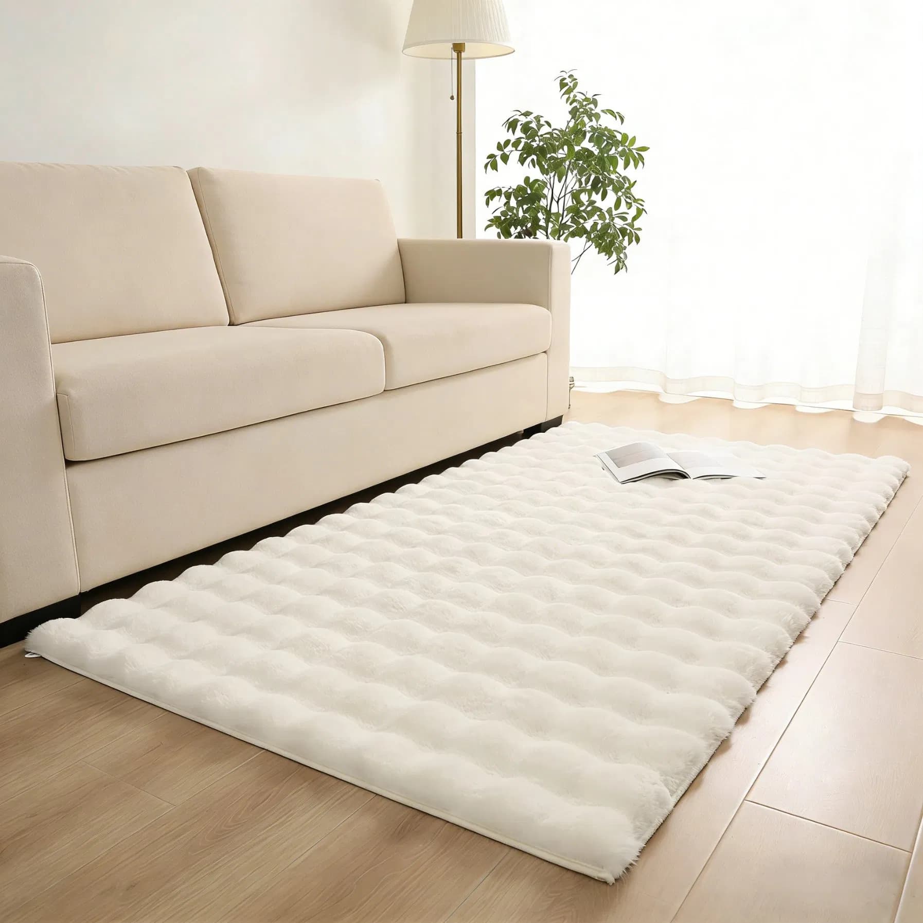 Premium Fluffy White Faux Rabbit Fur Soft and Comfortable Living Room Rug