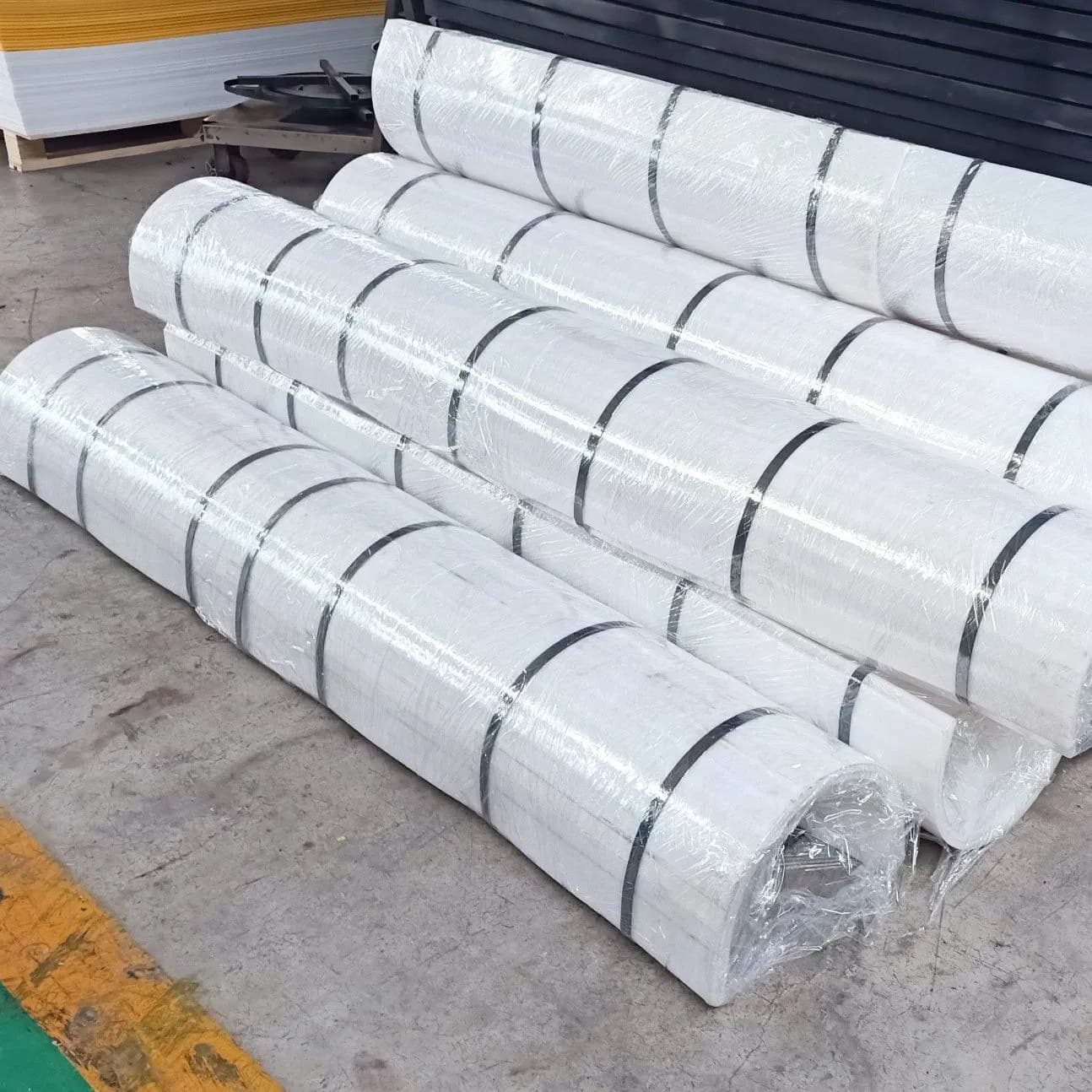 UHMWPE Sludge Plastic Screw Conveyor Wear Liner