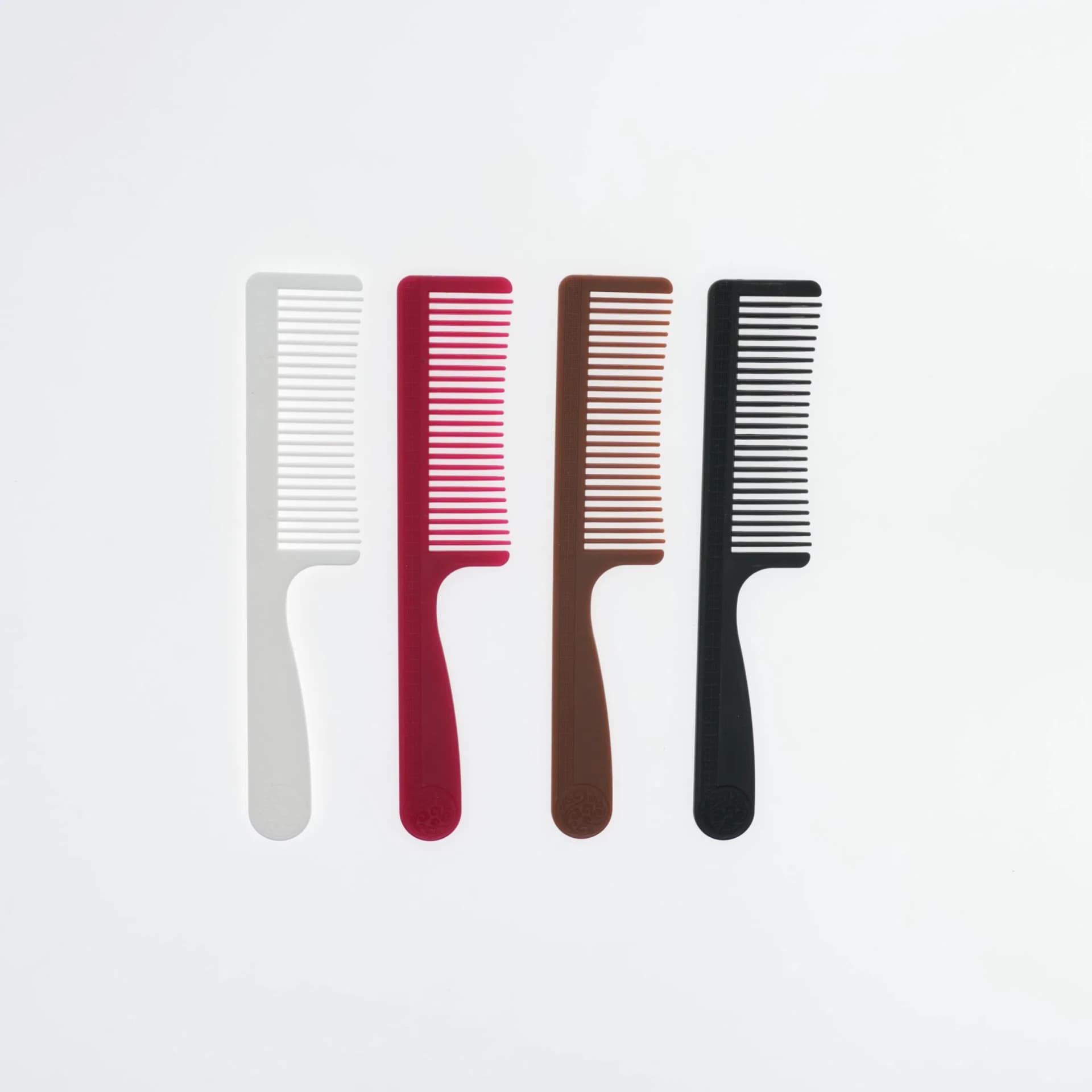Premium Light Cyan Hotel Combs for Guest Satisfaction