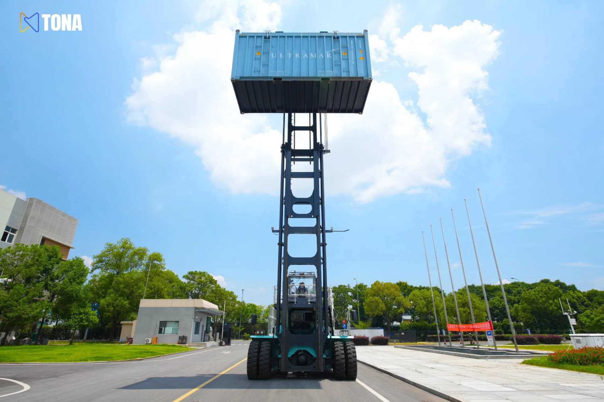 8 Layer Electric Empty Container Handler