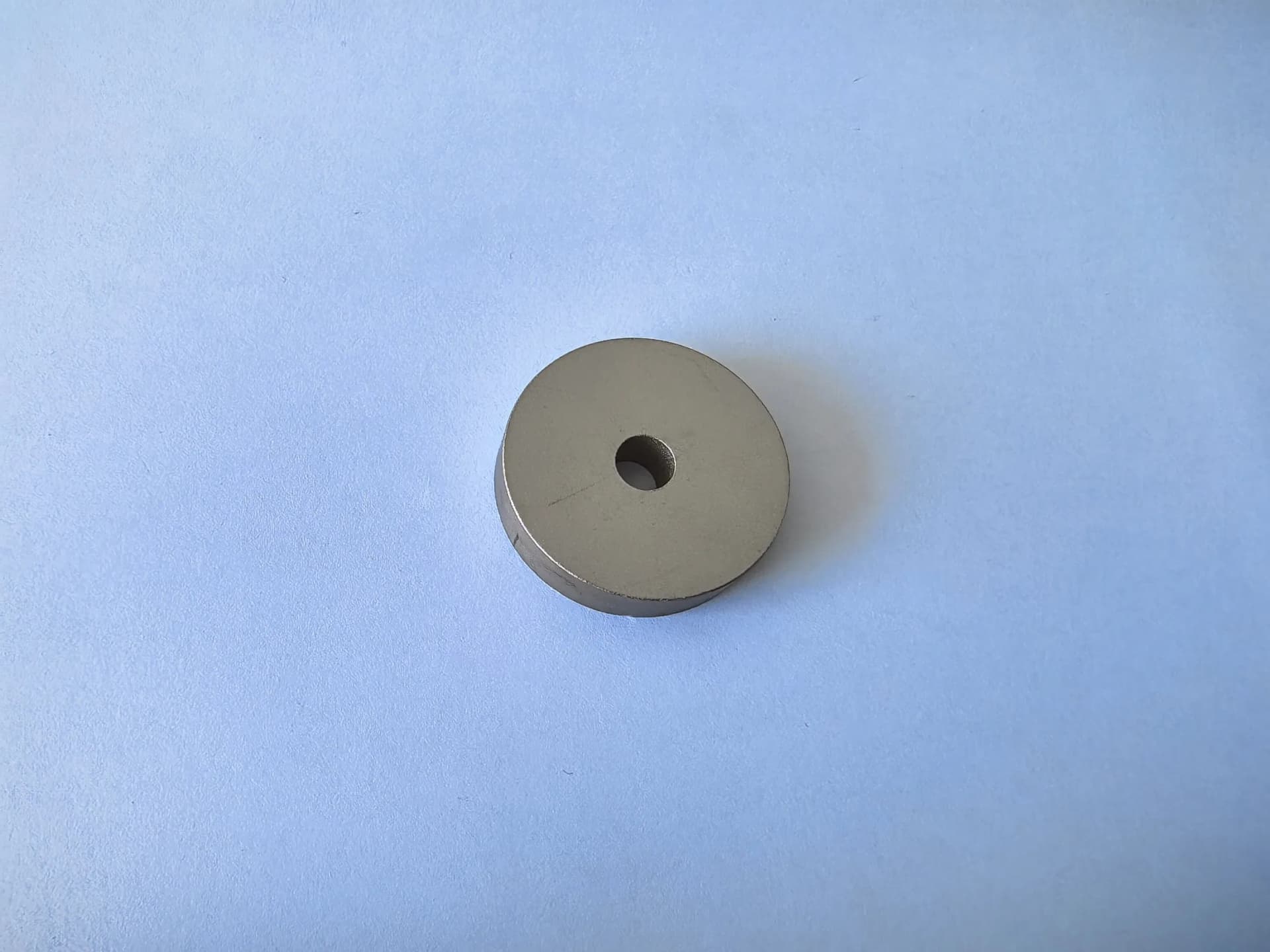 Low-Temperature-Coefficient SmCo Ring Magnet for Precision Instruments
