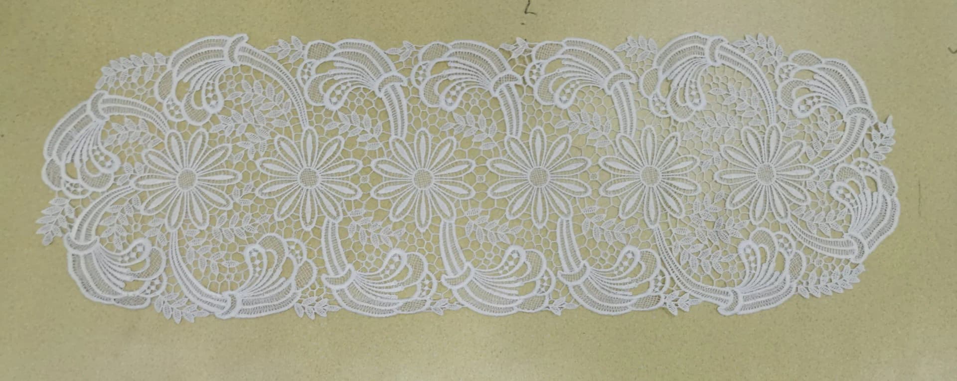 White Hand Embroidery Napkin for Wedding