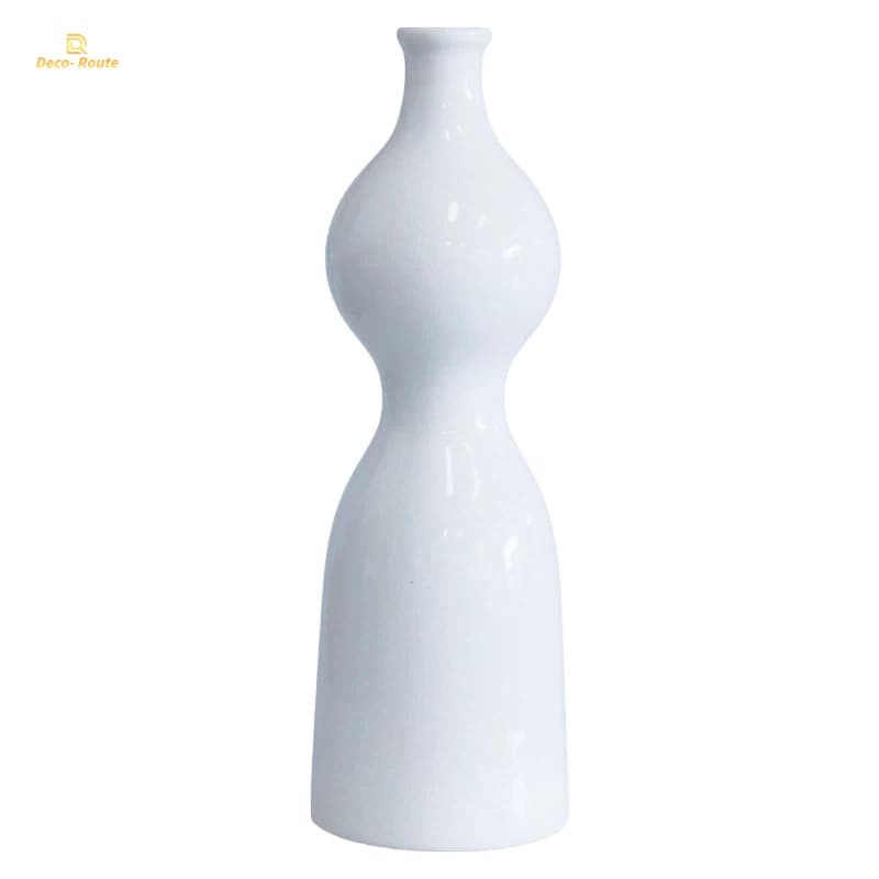 Crackle Glaze Ceramic Vase with Vintage Look for Antique Lover