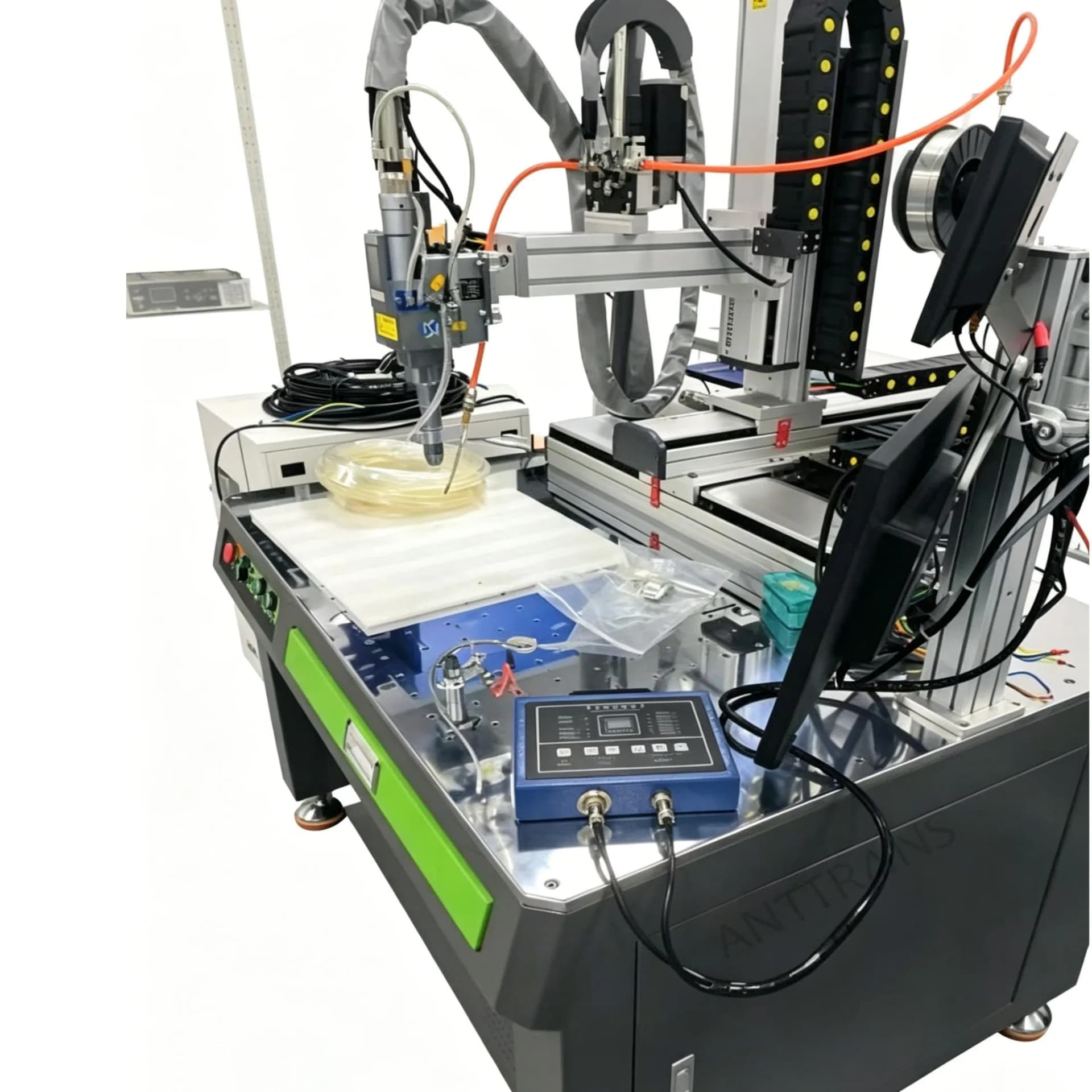 Advanced Three-Axis Laser Cutting and Welding Equipment for Professionals