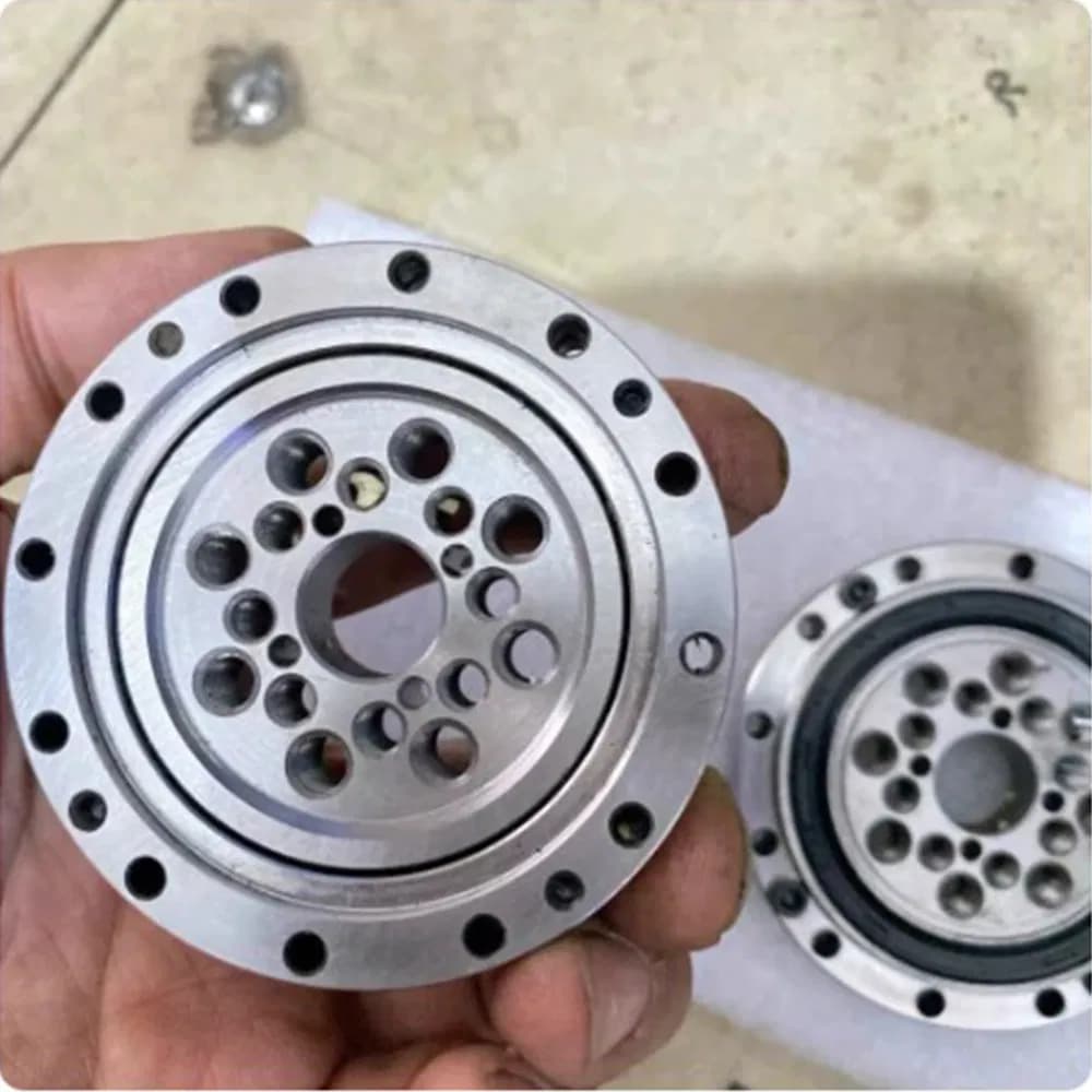 Precision Reducer Driver Bearing Crossed Roller Bearing Csg/Csf-14 Csf-17 Csf-20 Csf-25 Csf-32 Csf-40 Csf-50 Csf-65
