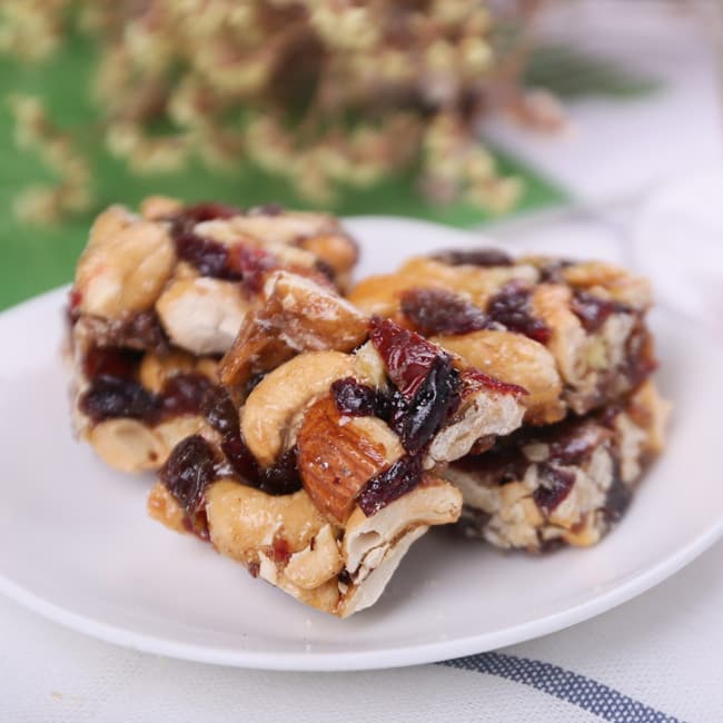 Best Sales News Girl Cashew Almonds and Dried fruit Mixed Nut Crunch Welcome Snacks