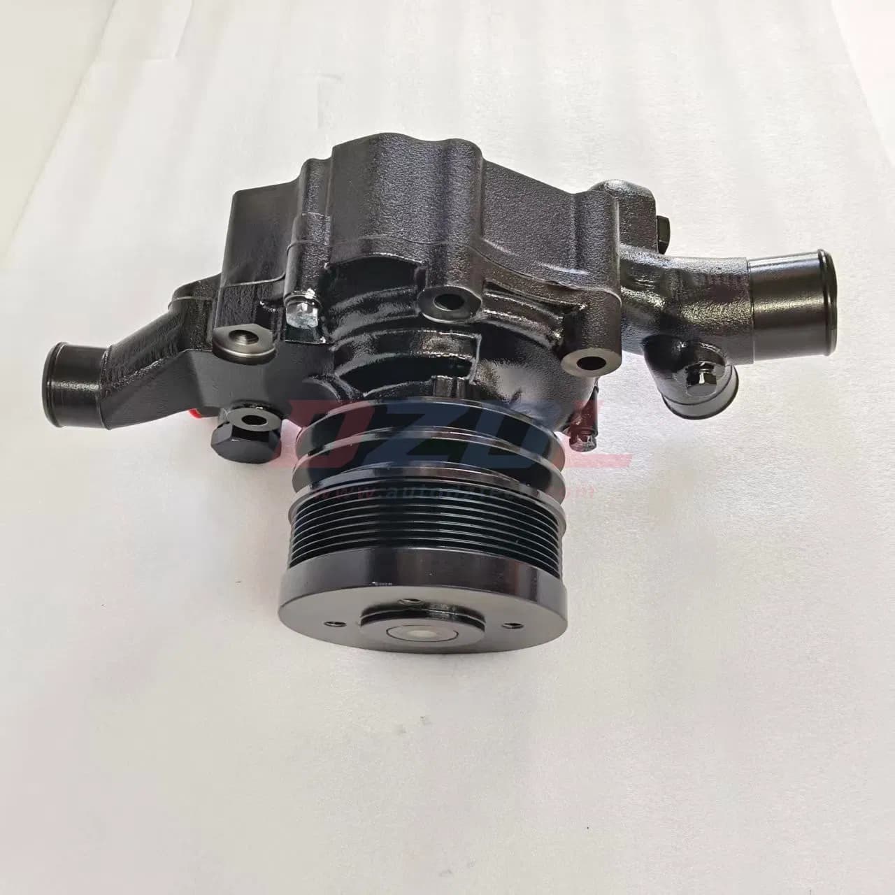 Yutong 1307-00282 / G5bya-1307100A Water Pump for Yuchai Yc6g / Yc6110 Engine