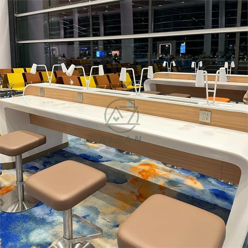 Customizable Corian Airport Charging Rest Table Public Seating Desk with Power Outlets for Station