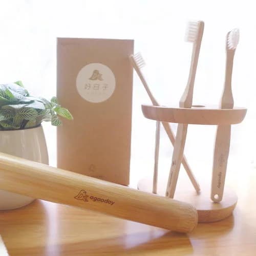 Versatile Bamboo Container and Sleeve for Sustainable Living