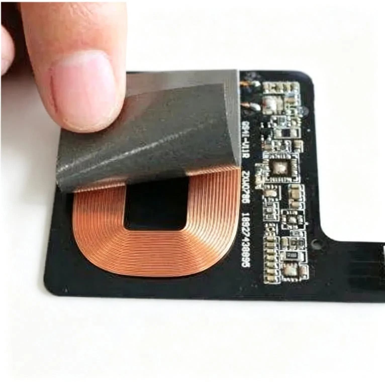 China Wholesale Eco-Friendly Good Price Flexible Soft NFC Ferrite Sheet for RFID Tag EMI Isolation Wave Absorber Magnet Sheet