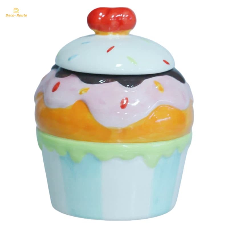3D Cupcake Shaped Ceramic Mug with Lid, Cute Food Grade Coffee Cup Wholesale Made in China