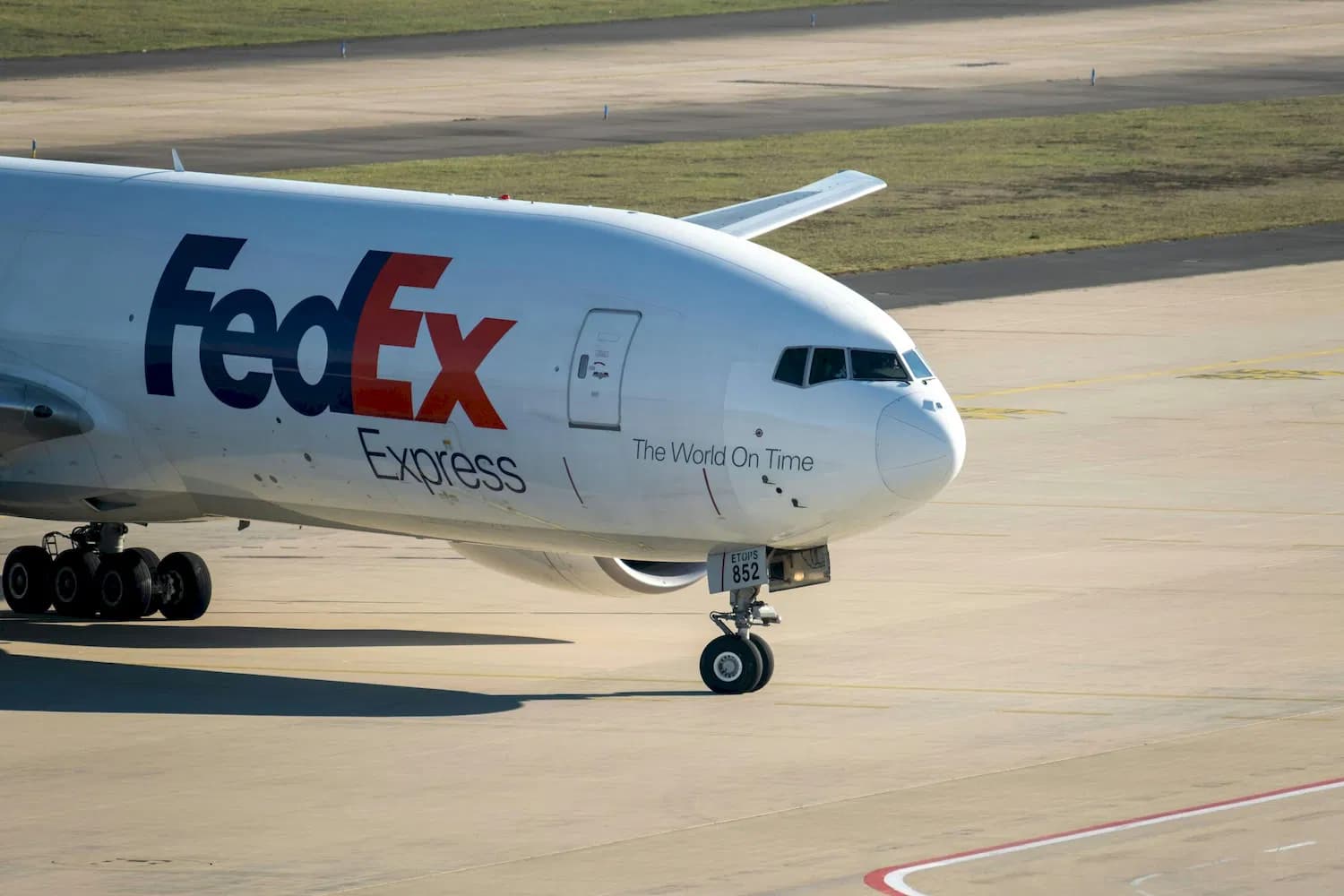 DHL UPS FedEx Express Shipping From China to Worldwide DDP Door to Door Air Freight