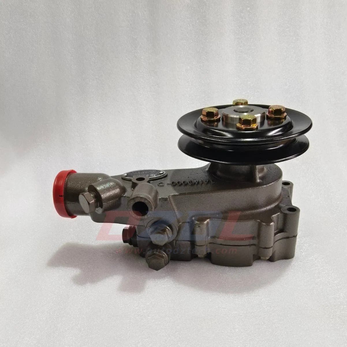 Water Pump 1tsj00-1307100 Diesel Engine Cooling System Pump for Yuchai 495 Engine