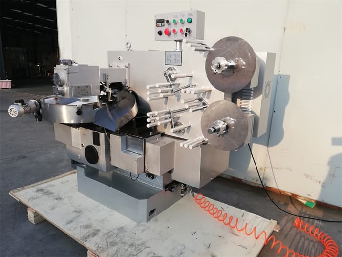 Hard Candy Double Head Twisting Wrapper Machine