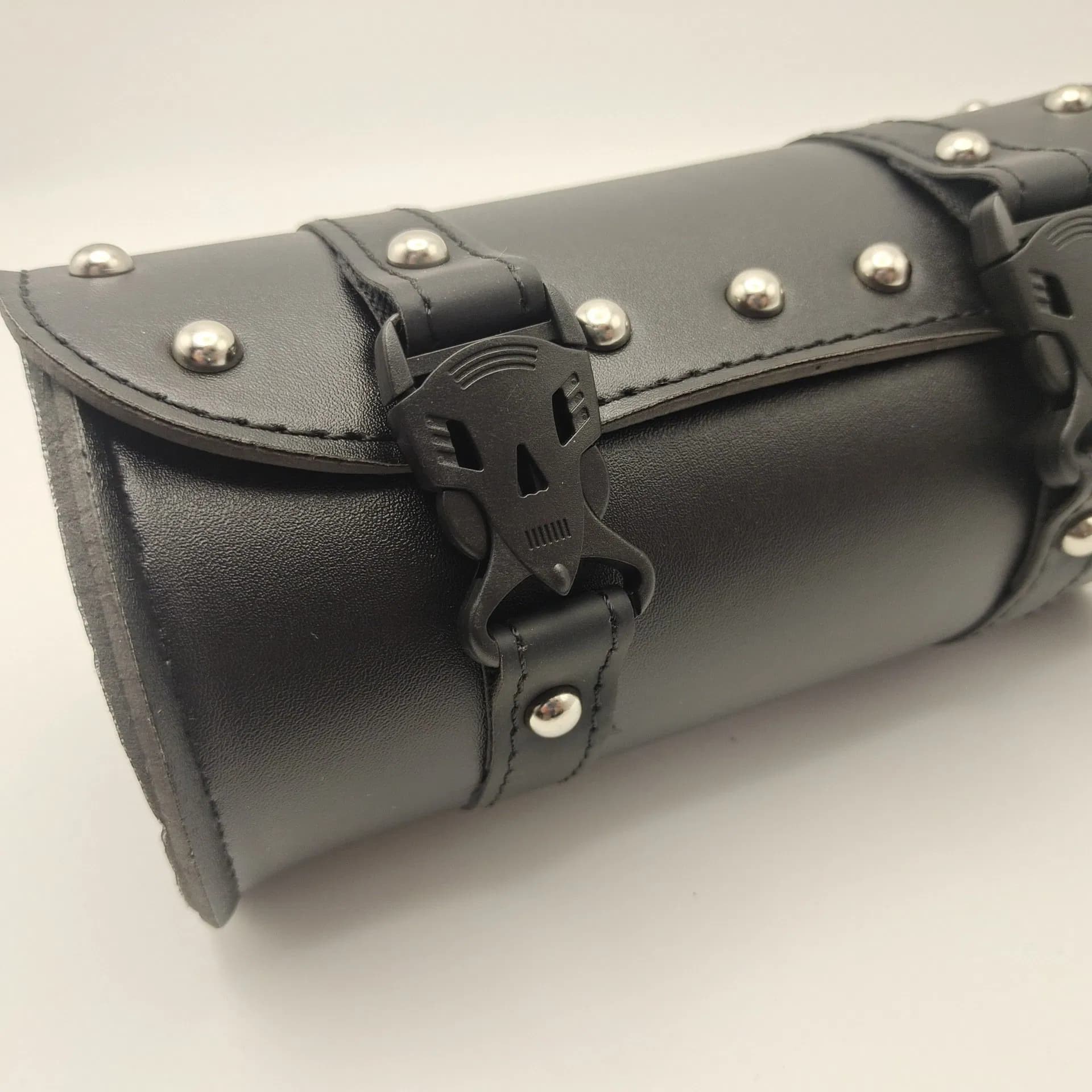 Leather Bag/Motorcycle Bag/Waterproof Bag Vintage Motorcycle Accessory