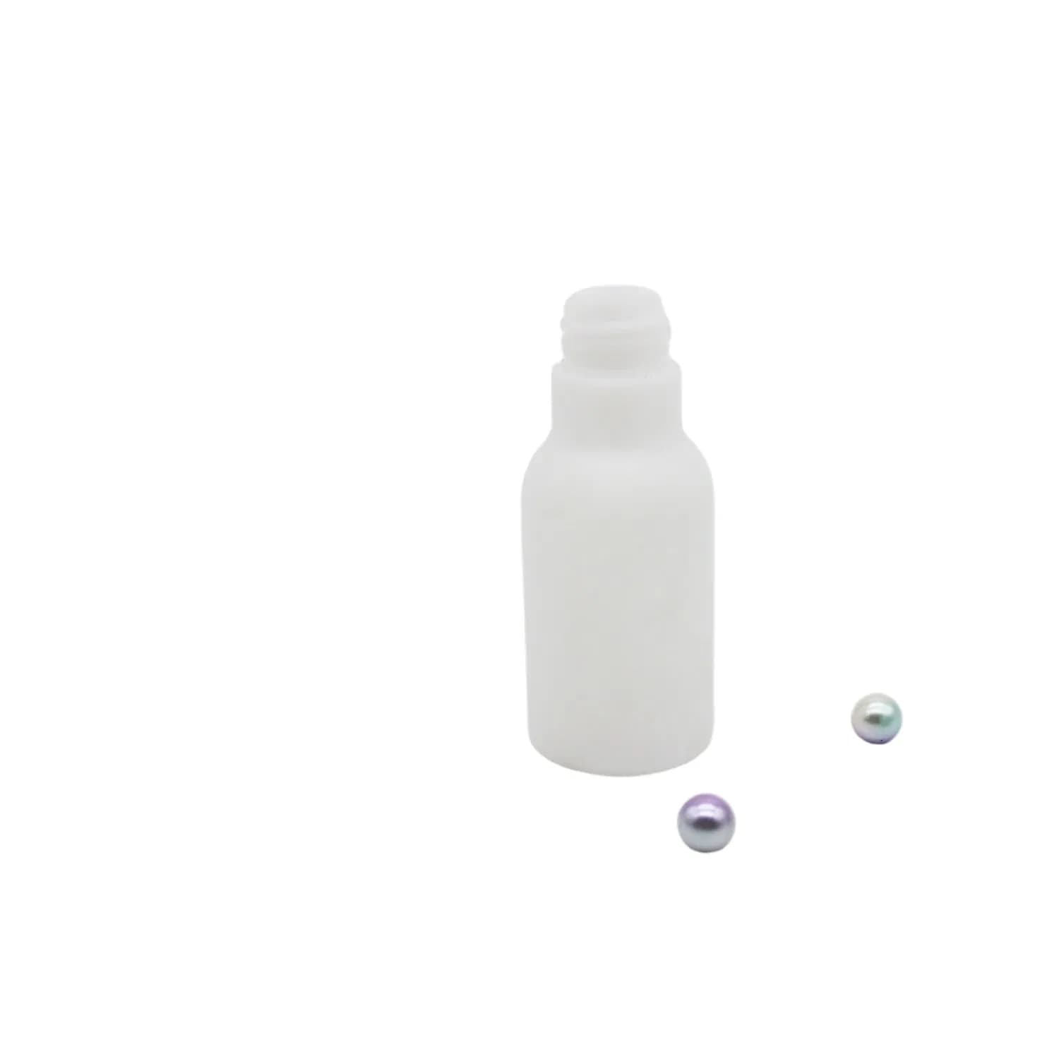 Elegant Clear Plastic Cosmetic Bottle for Beauty Essentials