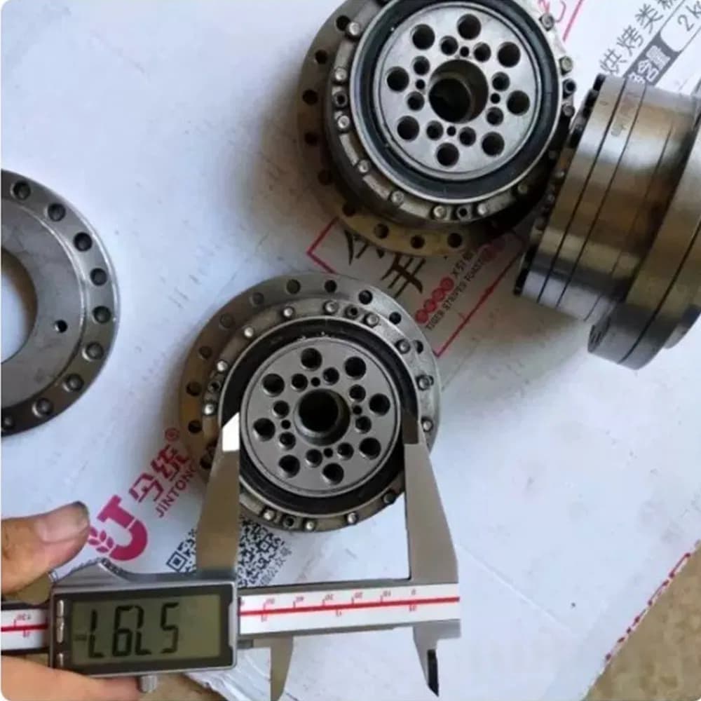 Crossed Roller Bearing Csf (CSG) -Series Csf20 Csf25 Csf32 Csf40 Csf50